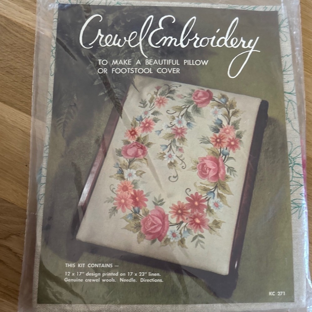 Elsa Williams Crewel Embroidery Kit Floral Rose Pillow Footstool Cover KC 271